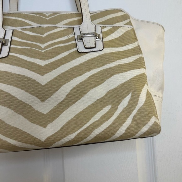 Coach Taylor Carryall Zebra Stripe Leather Canvas LG Satchel Tote F27009 summer - Picture 13 of 16